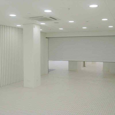 Motorized nhôm cuộn lên cửa cửa sổ 1.2mm cho cửa hàng bách hóa